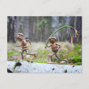 Acorn elf con tarjeta postal de Pascua de Pascua c