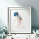 Acuarela de arte de las medusas azules costeras<br><div class="desc">Perfecto para dormitorios, espacio de oficinas y zonas de estar en su casa costera de playa. Esta impresión muestra una reproducción de mi arte original de medusas acuarelas pintadas a mano en tonos azules y rojos con un toque de naranja. Para ver más criaturas del mar tropical en Victoria Grigaliunas...</div>