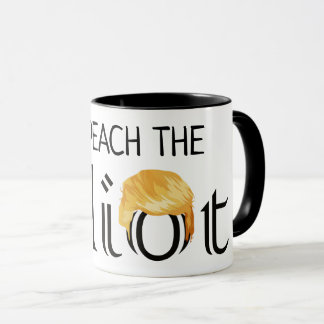 Acuse la taza de café anti del triunfo del idiota