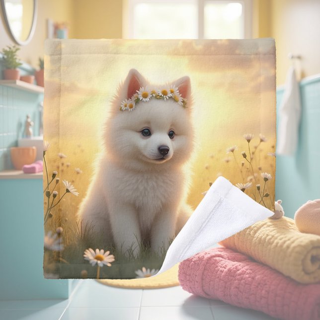 Adorable cachorro Spitz blanco pequeño (Subido por el creador)