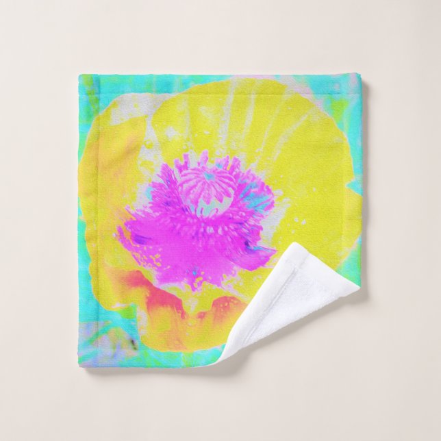 Adormidera amarilla con centro rosado caliente en  (Toallita)