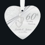 Adorno 60.º Aniversario Boda Keepsake Design<br><div class="desc">⭐ ⭐ ⭐ ⭐ 5 Star Review. 🥇 DISEÑO ORIGINAL DE ARTE DE DERECHOS DE AUTOR DE Donna Siegrist SÓLO DISPONIBLE EN ZAZZLE! 60/75 Aniversario del Boda del Diamante Mantén el Ornamento de Diseño listo para que lo personalizes. También se puede usar para otras ocasiones como cumpleaños, amistad, regalo de...</div>