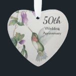 Adorno Aniversario del 50 Boda: Hermoso corazón de aves<br><div class="desc">Celebra tu 50 aniversario con un adorable colibrí y adorno floral. Las flores dulces de pájaro y jardín están diseñadas con suaves colores gris, verde, crema y rosa. El elegante y moderno placer es el amor, la alegría y los deseos felices. Personaliza la parte trasera del adorno para tu pareja...</div>