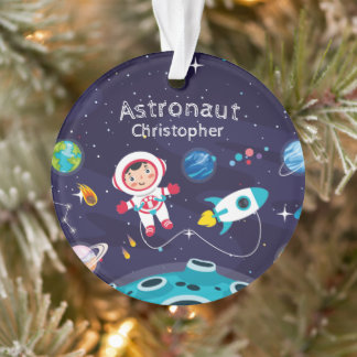 Adorno Astronaut child on the moon, monogrammed name