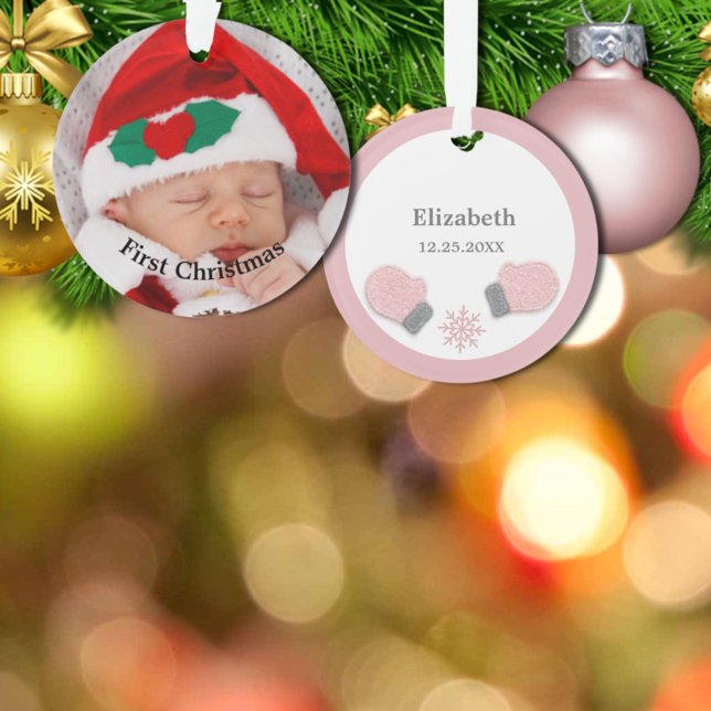 Adorno Baby First Christmas Pink Mittens Photo Ornament (Subido por el creador)