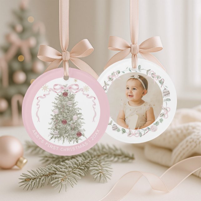 Adorno Baby Girl Pink First Christmas Photo (Subido por el creador)