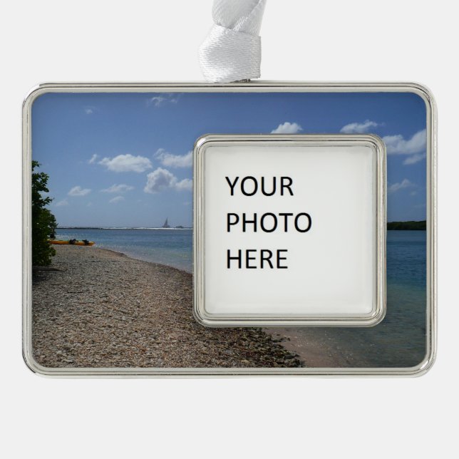 Adorno Barco de vela a la distancia en Santo Tomás (Anverso)