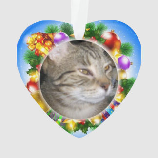 Adorno Boris le da su corazón para el navidad