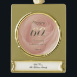 Adorno Con Rótulo Dorado 2022 Boda de diamantes 60º aniversario<br><div class="desc">Boda de diamantes 60º aniversario,  regalo único de aniversario de Boda 2022,  ornamento de banner</div>