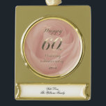 Adorno Con Rótulo Dorado 2022 Boda de diamantes 60º aniversario<br><div class="desc">Boda de diamantes 60º aniversario,  regalo único de aniversario de Boda 2022,  ornamento de banner</div>