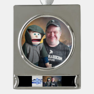 ADORNO CON RÓTULO PLATEADO