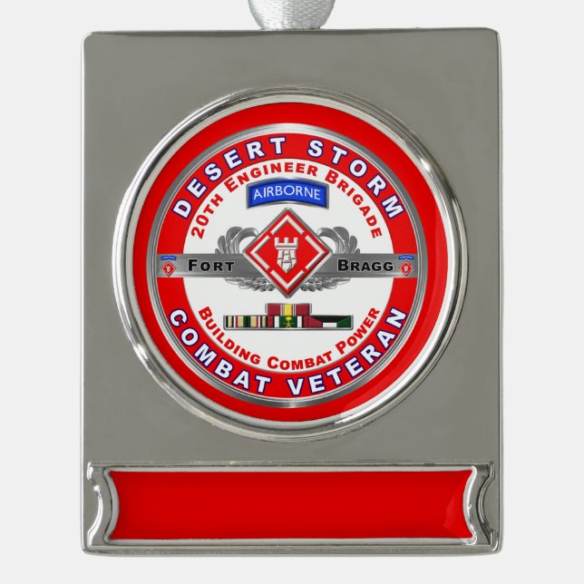 Adorno Con Rótulo Plateado 20.ª Ingeniera Brigada Desértica Tormenta Veterana (Anverso)