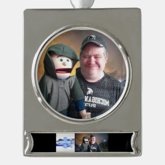 ADORNO CON RÓTULO PLATEADO BIBLENKJV.COM™ 🛐