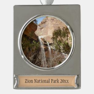 Adorno Con Rótulo Plateado Cascada de Emerald Pool I del Parque Nacional Zion