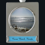 Adorno Con Rótulo Plateado Cocoa Beach, Florida<br><div class="desc">Un adorno con una foto de Cocoa Beach,  Florida.</div>