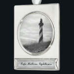 Adorno Con Rótulo Plateado Faro de Cape Hatteras<br><div class="desc">Faro de Cape Hatteras</div>