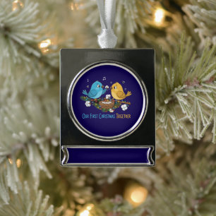 Adorno Con Rótulo Plateado Nuestra Primera Navidad Juntos Lindos Pajaritos de