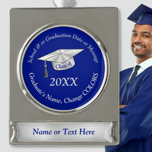 Adorno Con Rótulo Plateado Ornamentos de graduación personalizados en azul y 