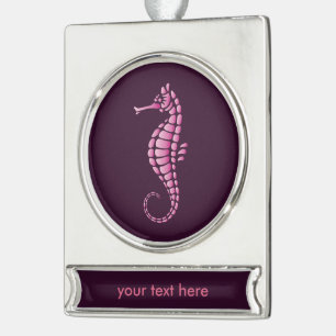 Adorno Con Rótulo Plateado Pink Seahorse
