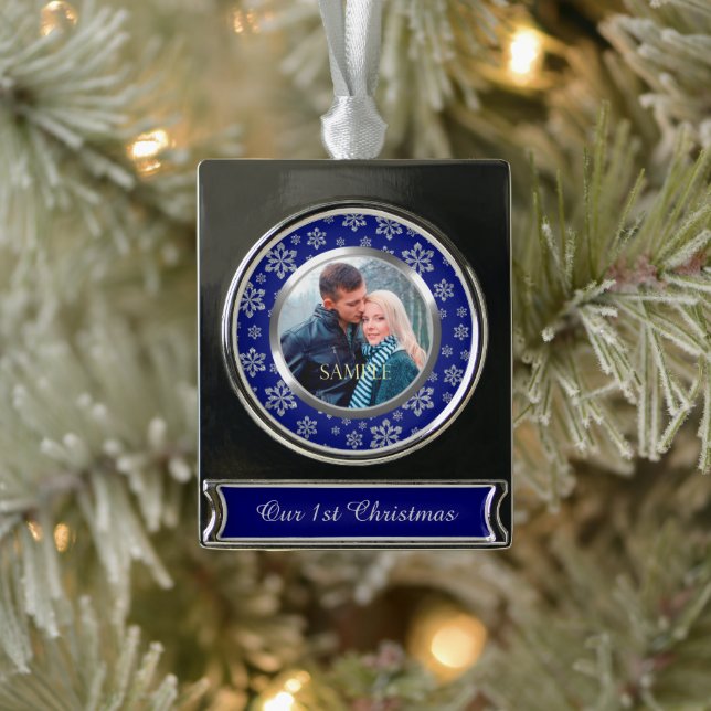 Adorno Con Rótulo Plateado Primer Snowflake de Navidad en azul (Árbol)