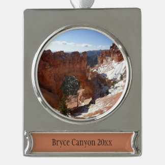 Adorno Con Rótulo Plateado Puente natural del cañón de Bryce Foto paisajista