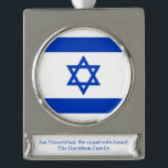 Adorno Con Rótulo Plateado texto personalizado personalizado de bandera azul<br><div class="desc">Bandera israelí azul personalizado personalizado texto Plata Plantación Ornamento de banner. Bandera israelí.</div>