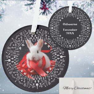 Adorno Conejo blanco con cinta roja en Black Holiday