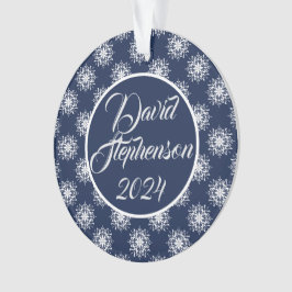 Adorno Copos de nieve helados en un cielo azul de mediano