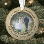 Adorno Cualquier texto 2 foto Aniversario del Boda de Oro<br><div class="desc">Celebrar un alegre aniversario dorado del 50° boda con una foto personalizado de 2 "Casados 50 años" en color negro y oro redondo adorno de Navidad acrílico. Todos los textos e imágenes de esta plantilla son fáciles de personalizar y pueden ser diferentes o iguales en el frente y en el...</div>