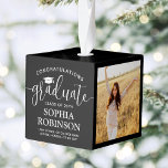 Adorno Cúbico 3 Fotografía Felicitaciones Moderna Graduación Neg<br><div class="desc">Conmemorar el logro de la graduación con un adorno navideño de personalizado 3 cubos de graduación fotográfica. Las imágenes y la redacción de esta plantilla son sencillas para el personalizar. (IMAGEN PLACEMENT TIP: Una manera fácil de centrar una foto exactamente como quieres es recortarla antes de subirla al sitio web...</div>