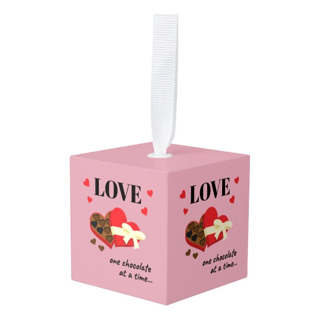Adorno Cúbico Amar un chocolate en una divertida cita (Anverso en perspectiva)