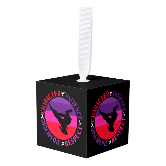 Adorno Cúbico Artes Marciales Valores Fundamentales - Karate (Anverso en perspectiva)