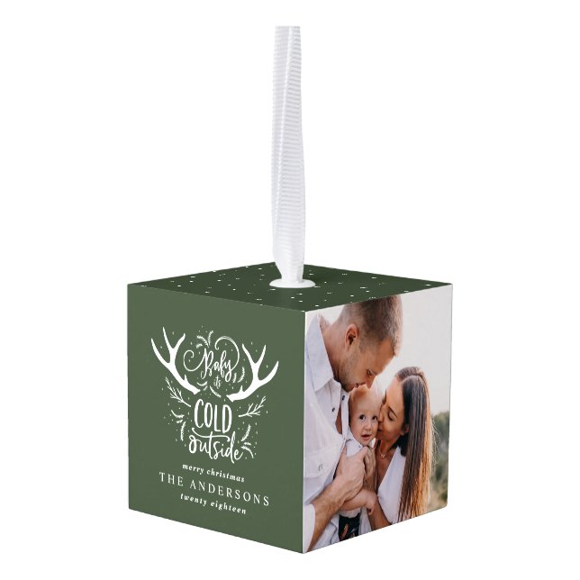 Adorno Cúbico Bebé, es frío, Navidades de fotos. (Reverso en perspectiva)