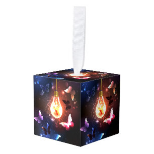 Adorno Cúbico Bombilla brillante con mariposas nocturnas