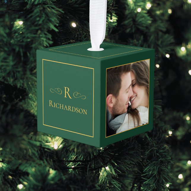 Adorno Cúbico Elegante Navidades de Personalizados de fotografía (Green and gold photo cube Christmas ornament, family photo keepsake, personalized Christmas gift)