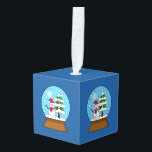 Adorno Cúbico Globe de nieve con muñeco de nieve y árbol de pino<br><div class="desc">Un ilustracion de un lindo globo de nieve con el interior de un paisaje de montaña nevada con muñeco de nieve y pino. Este diseño es un regalo para los amantes de la temporada invernal,  la nieve y la naturaleza.</div>