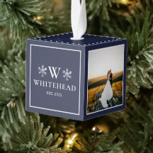 Monograma de copo de nieve casada con la armada de