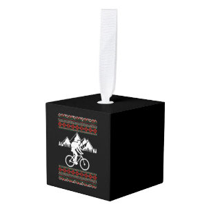 Adorno Cúbico Montaña ciclismo Navidades feos camiseta sudadera
