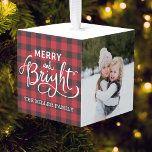 Adorno Cúbico Navidades de fotografía de la familia Red Buffalo<br><div class="desc">adorno de cubo de árbol de Navidad diseñado por personalizados que presenta un moderno patrón de control de búfalo rojo de granja con nombre familiar personalizado y foto.</div>