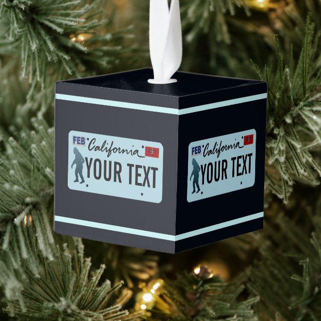 Adorno Cúbico Placa de licencia Sasquatch de California (Árbol)