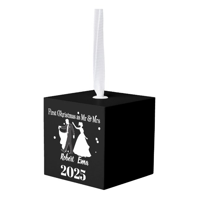 Adorno Cúbico Primera Navidad como el Sr. y la Sra. 2025 Persona (Reverso en perspectiva)