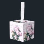 Adorno Cúbico shabby chic, desoupage, victoriano, moda francesa,<br><div class="desc">chic,  desconchado,  victoriano,  moda francesa,  parís,  francés vintage,  belle epoque,  rosas rosas rosas rosas,  collage,  romántico,  anticuado,  de moda,  moderno,  atemporal,  bello,  pastel,  femenino,  ciego,  lindo,  floreado,  elegante,  natural,  café paris</div>