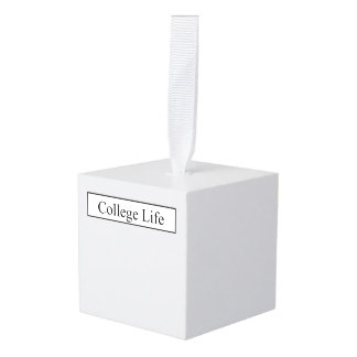 Adorno Cúbico tenedor de tejidos