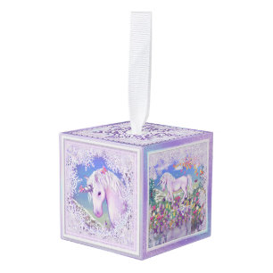 Adorno Cúbico un paraíso púrpura y nieve