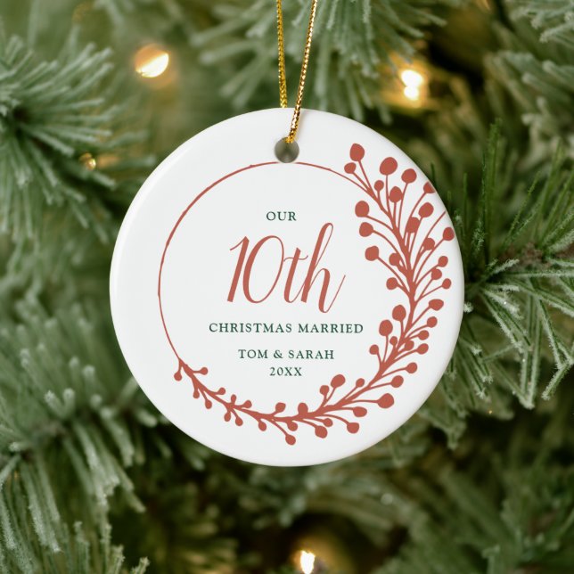 Adorno De Cerámica 10.ª Navidad casada con Fern Wreath personalizada (Árbol)