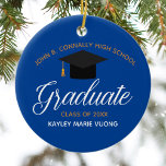 Adorno De Cerámica 2025 Graduación Personalizado Oro Azul Nombre de l<br><div class="desc">Este regalo de adorno navideño para la graduación superior de este personalizado azul real presenta tipografía de moda blanca y dorada bajo un nombre de escuela secundaria o universidad para la clase de 2025. Personalizar con tu año de graduación bajo la encantadora caligrafía para un gran regalo de graduado personalizado....</div>
