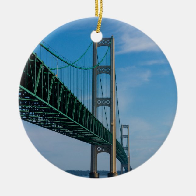 Adorno De Cerámica A lo largo del puente Mackinac (Frente)