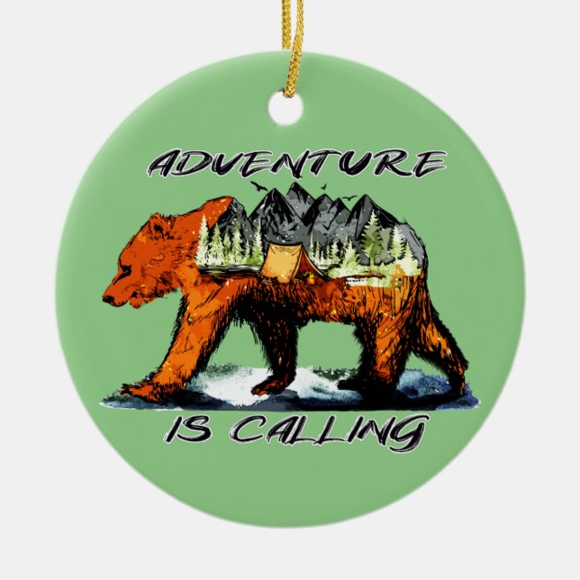 Adorno De Cerámica Adventure está llamando - Bear Camping Woods Mount (Frente)