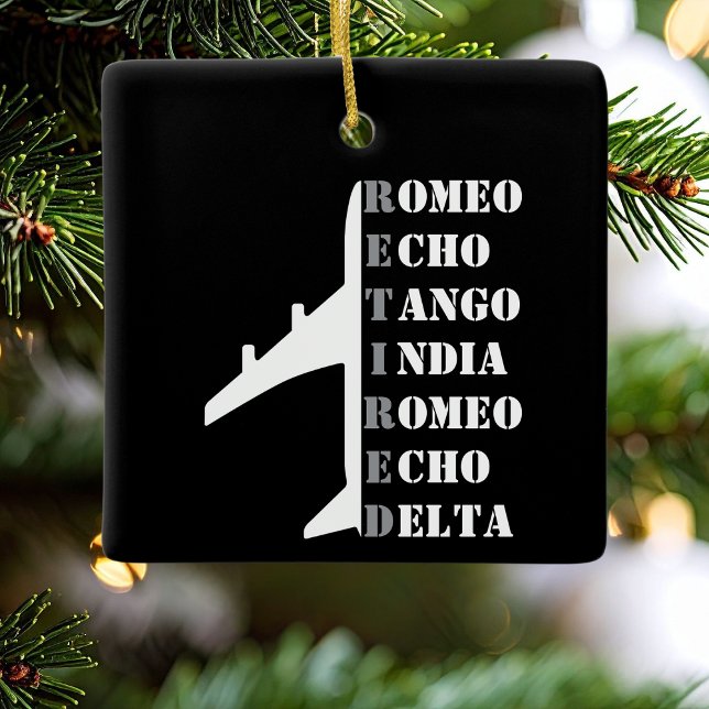 Adorno De Cerámica Airplane Retired Nato Phonetic Alphabet Aviation (Subido por el creador)