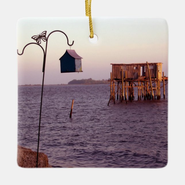 Adorno De Cerámica Alimentador de pájaros con llave de cedro (Anverso)